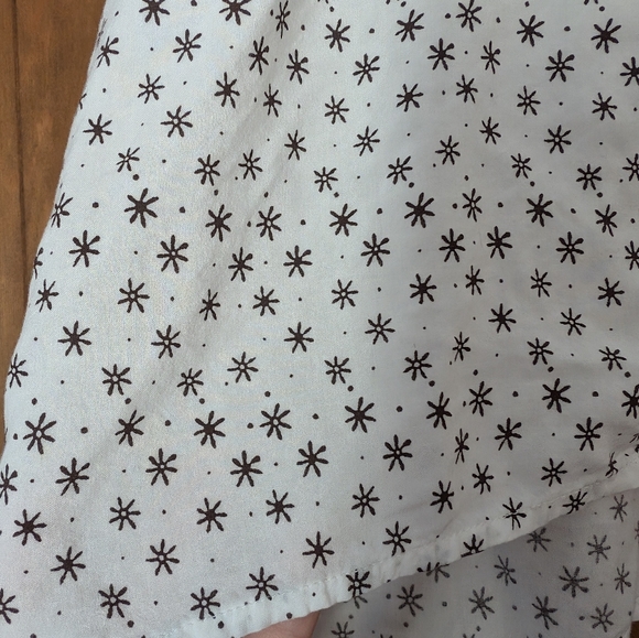 Urban Outfitters Cropped Button Up - Picture 3 of 4